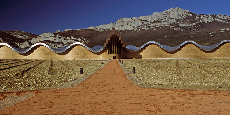 Bodegas Ysios, Риоха, арх. Сантяго Калатрава